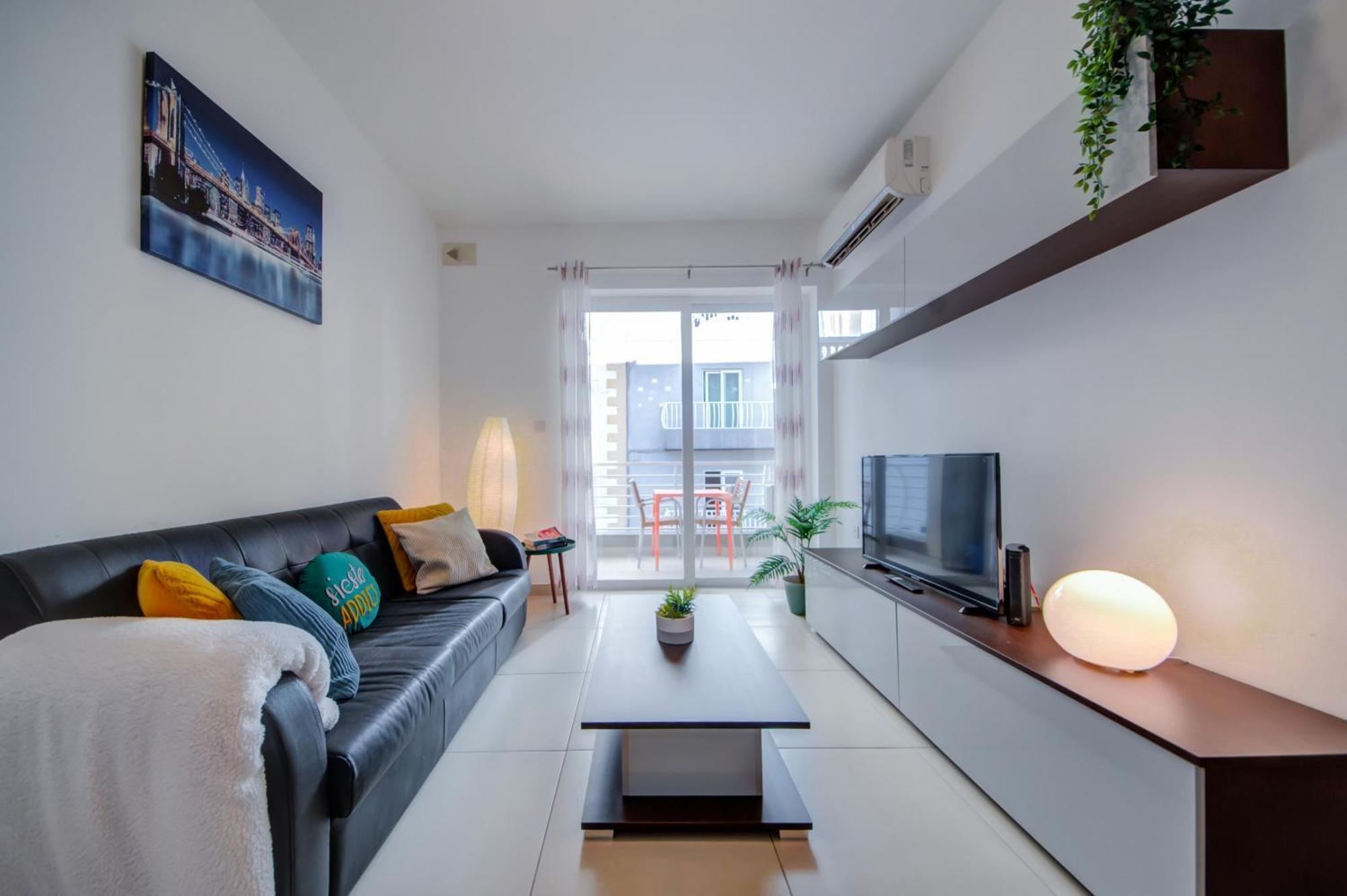 Prime Location, Modern Apartment In St Julian'S, Paceville, Apt 8 By Vaganza San Ġiljan Exterior foto