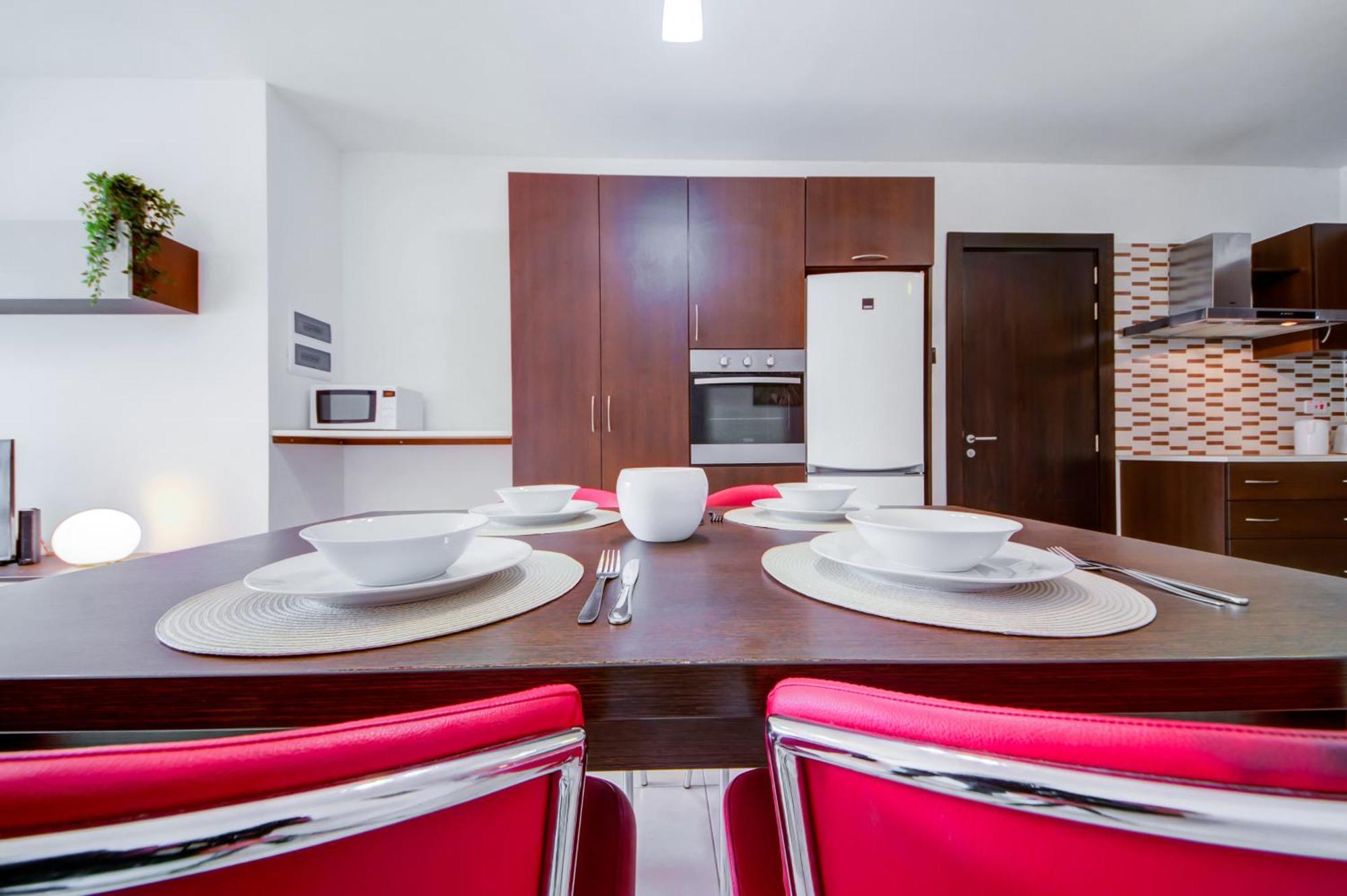 Prime Location, Modern Apartment In St Julian'S, Paceville, Apt 8 By Vaganza San Ġiljan Exterior foto